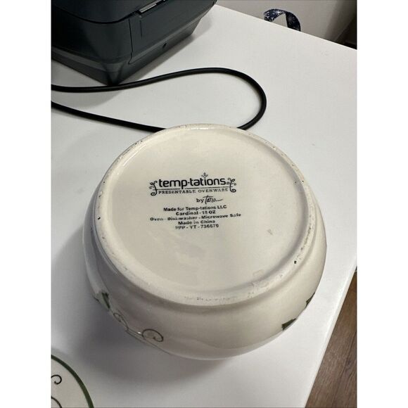 Temptations by Tara Cardinal Presentable Ovenware 18Oz  Christmas Cardinal 1146j - Picture 4 of 5